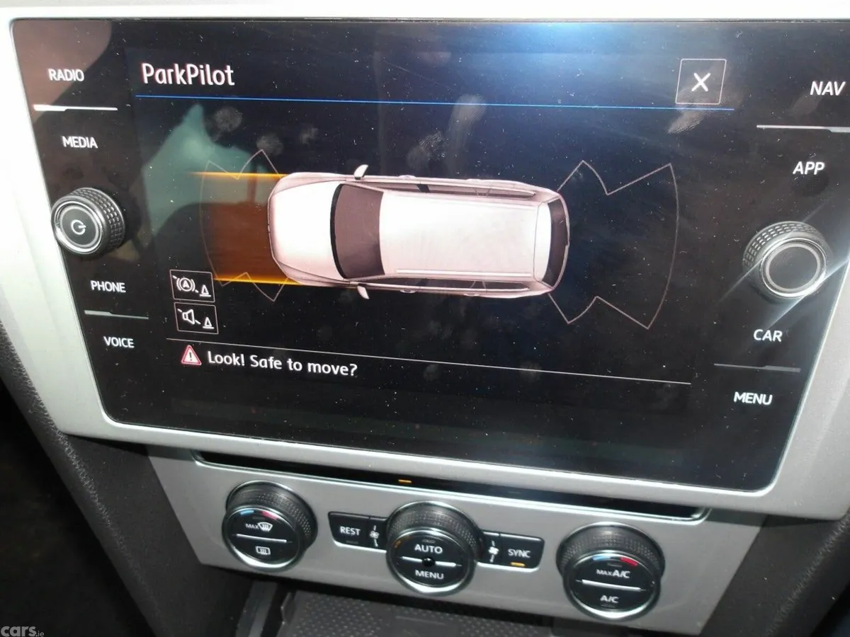 Volkswagen Passat Estate, Diesel, 2018, Grey