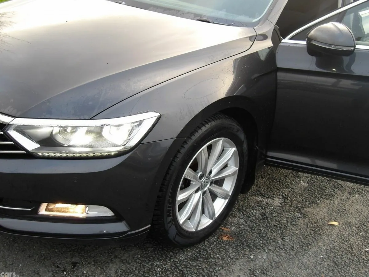 Volkswagen Passat Estate, Diesel, 2018, Grey