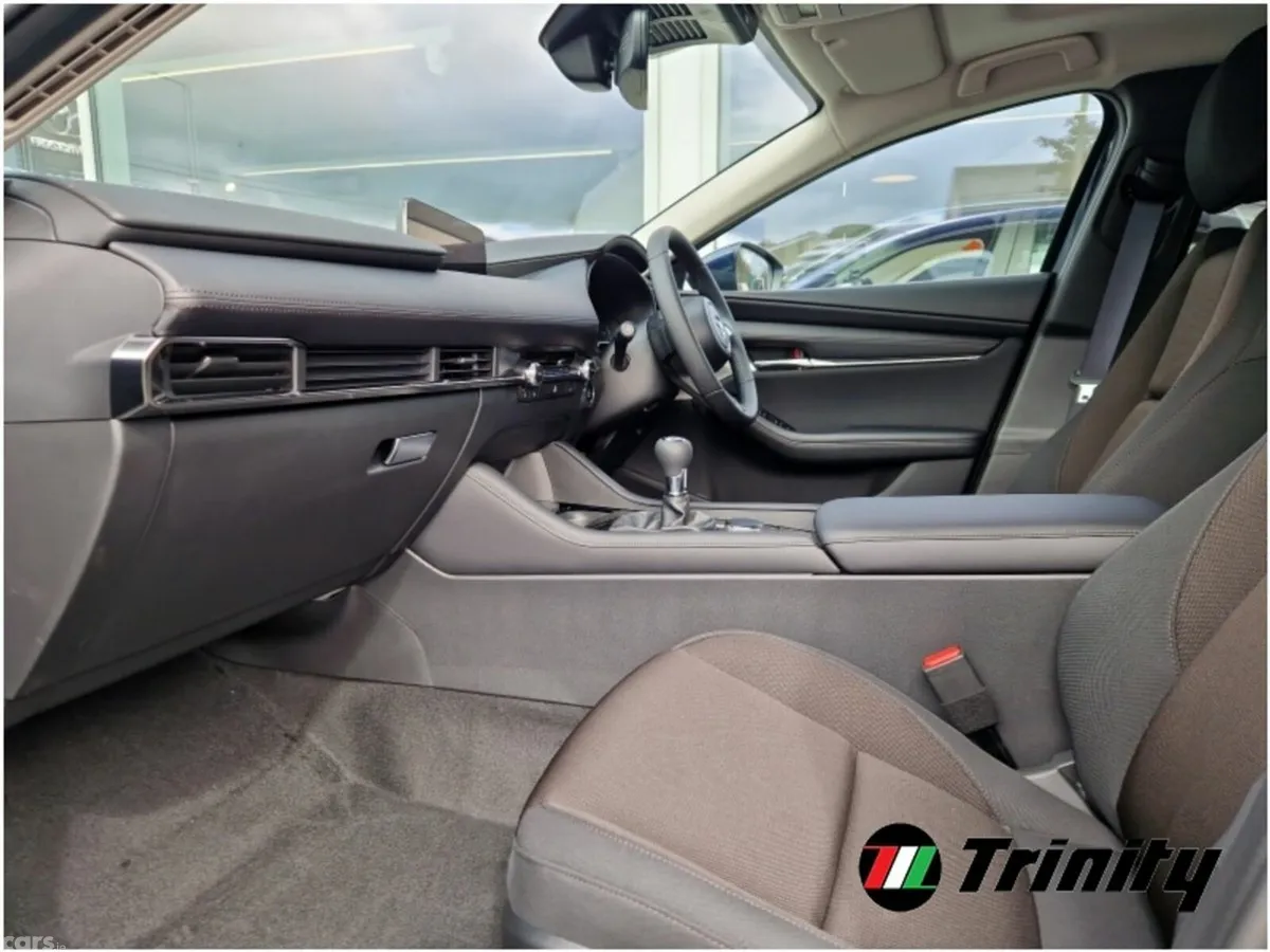 Mazda Mazda3 Saloon, Petrol, 2027, Blue