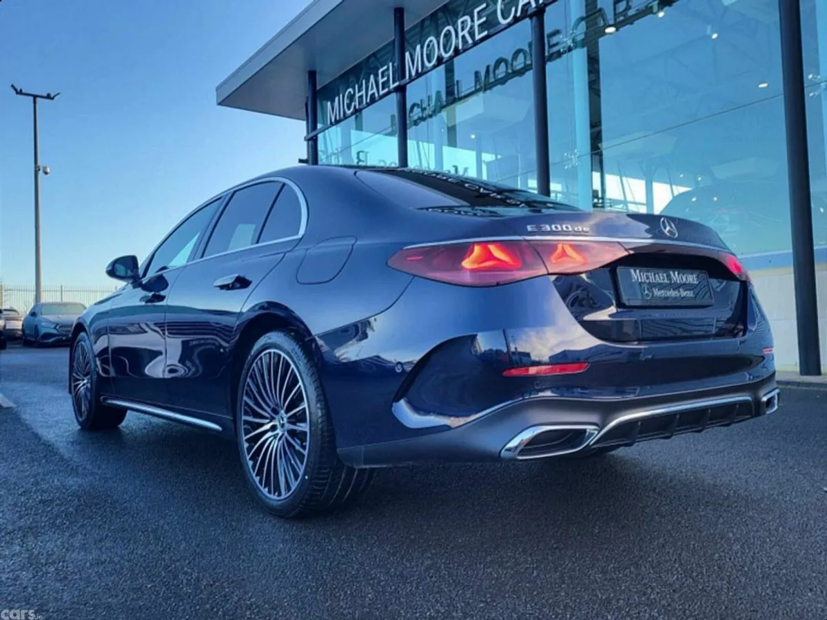 Mercedes-Benz E-Class Saloon, Diesel Plug-in Hybrid, 2027, Blue