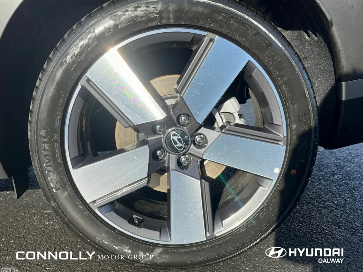 Hyundai Santa Fe SUV, Petrol Plug-in Hybrid, 2026, Blue