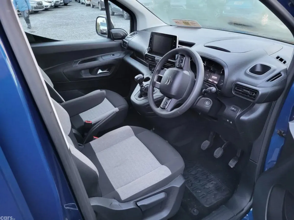 Citroen Berlingo MPV, Diesel, 2024, Blue