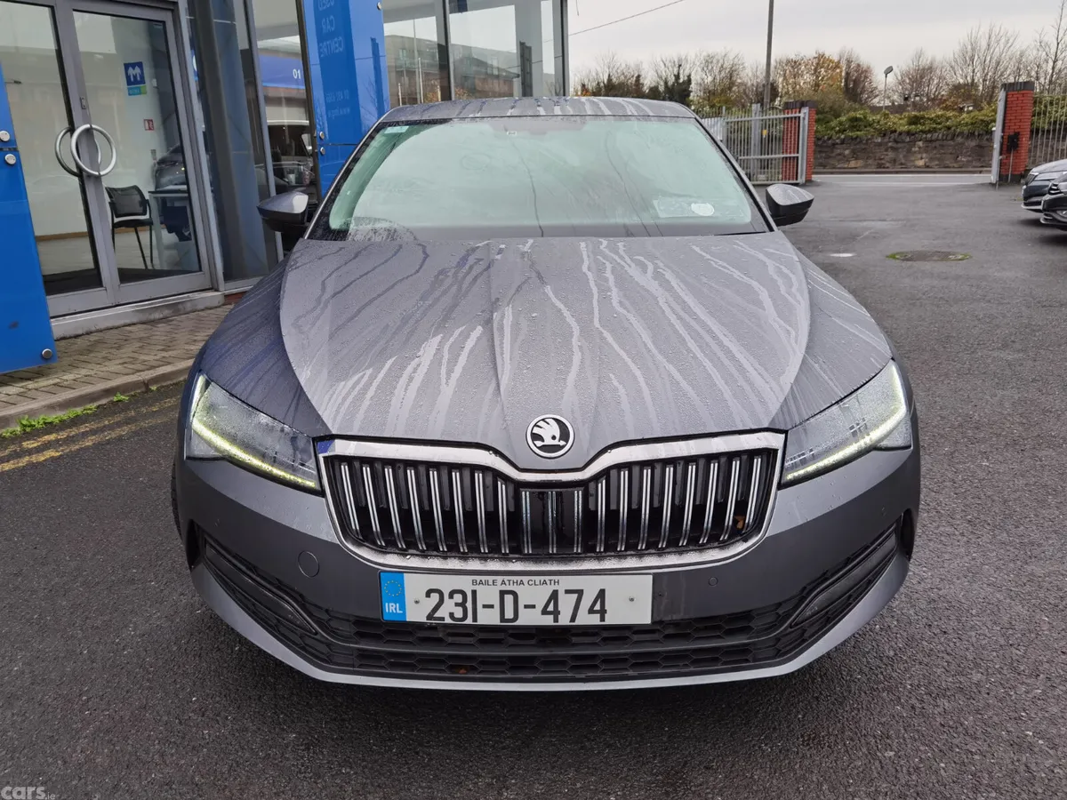 Skoda Superb Saloon, Diesel, 2023, Grey
