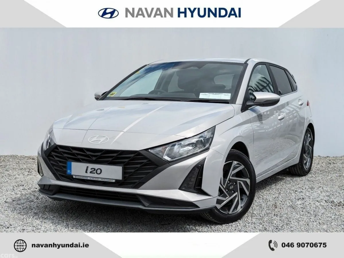 Hyundai i20 Hatchback, Petrol, 2027, Grey