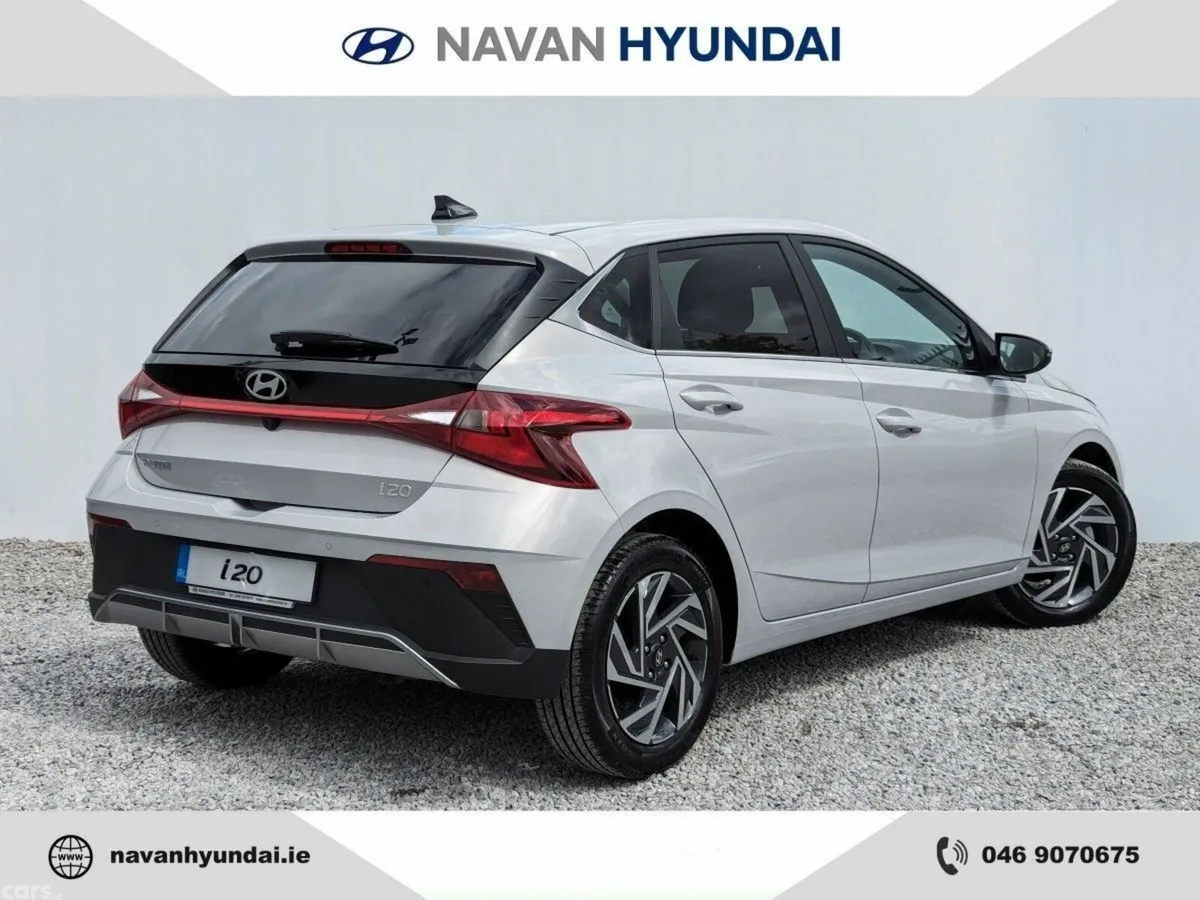 Hyundai i20 Hatchback, Petrol, 2027, Grey