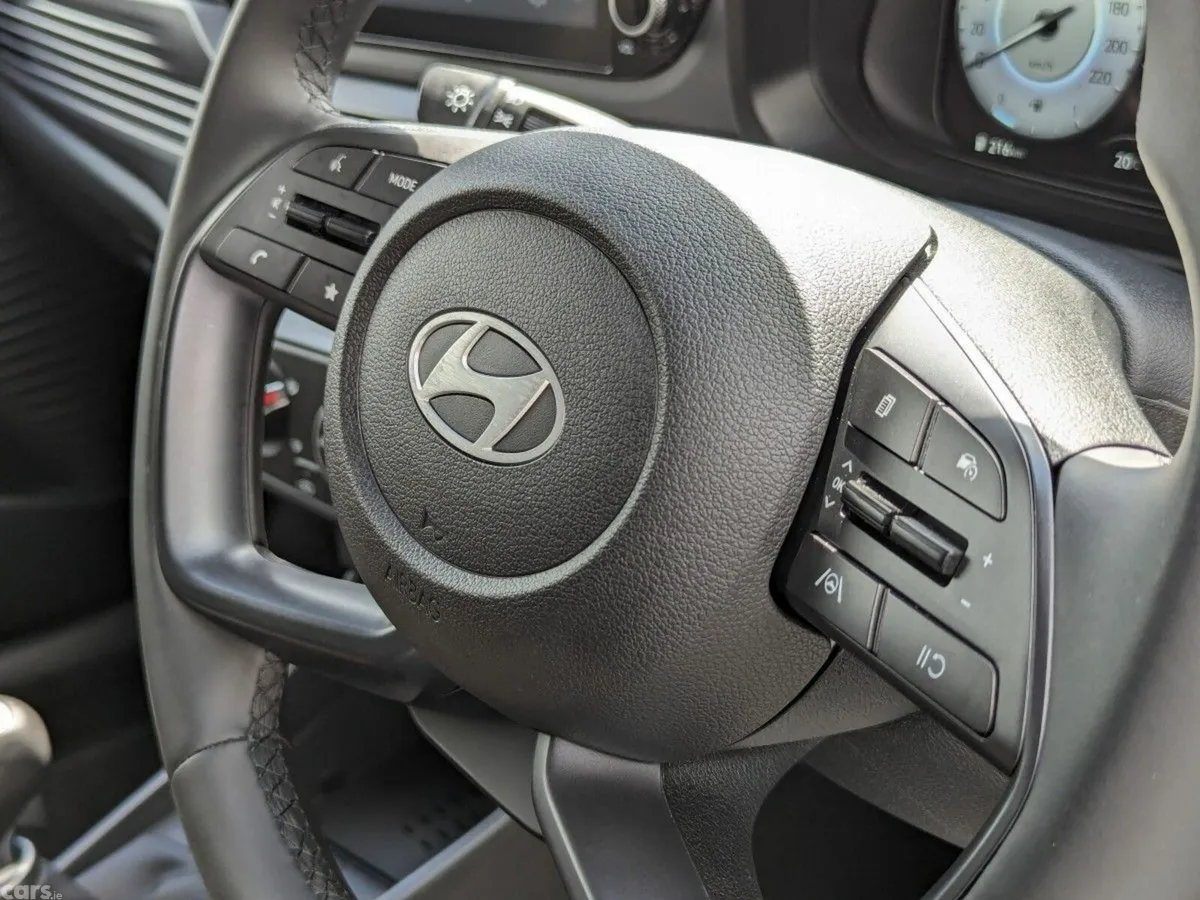 Hyundai i20 Hatchback, Petrol, 2027, Grey