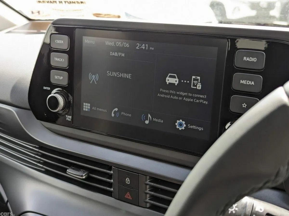 Hyundai i20 Hatchback, Petrol, 2027, Grey