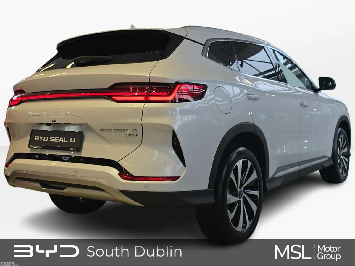 BYD SEAL U SUV, Petrol Plug-in Hybrid, 2027, White