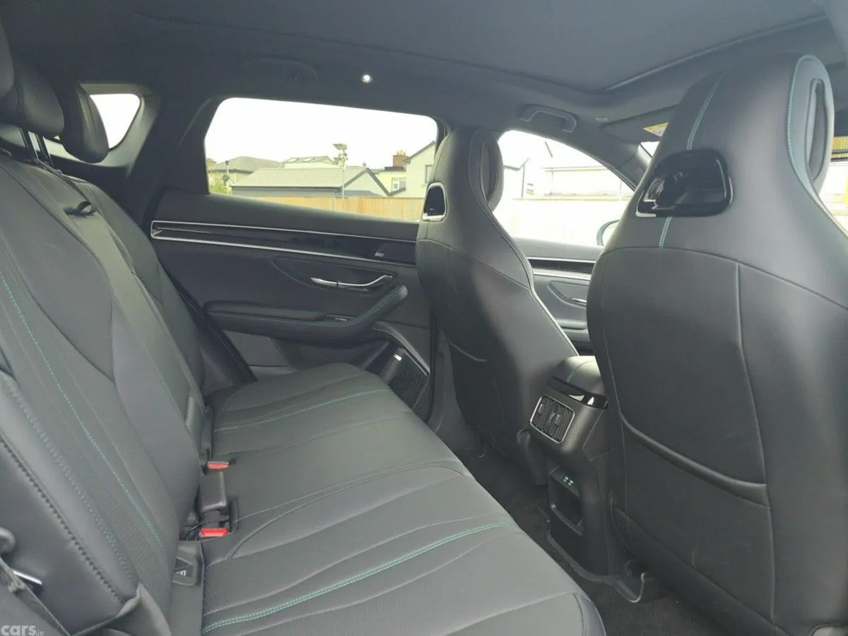 BYD SEAL U SUV, Petrol Plug-in Hybrid, 2027, Blue
