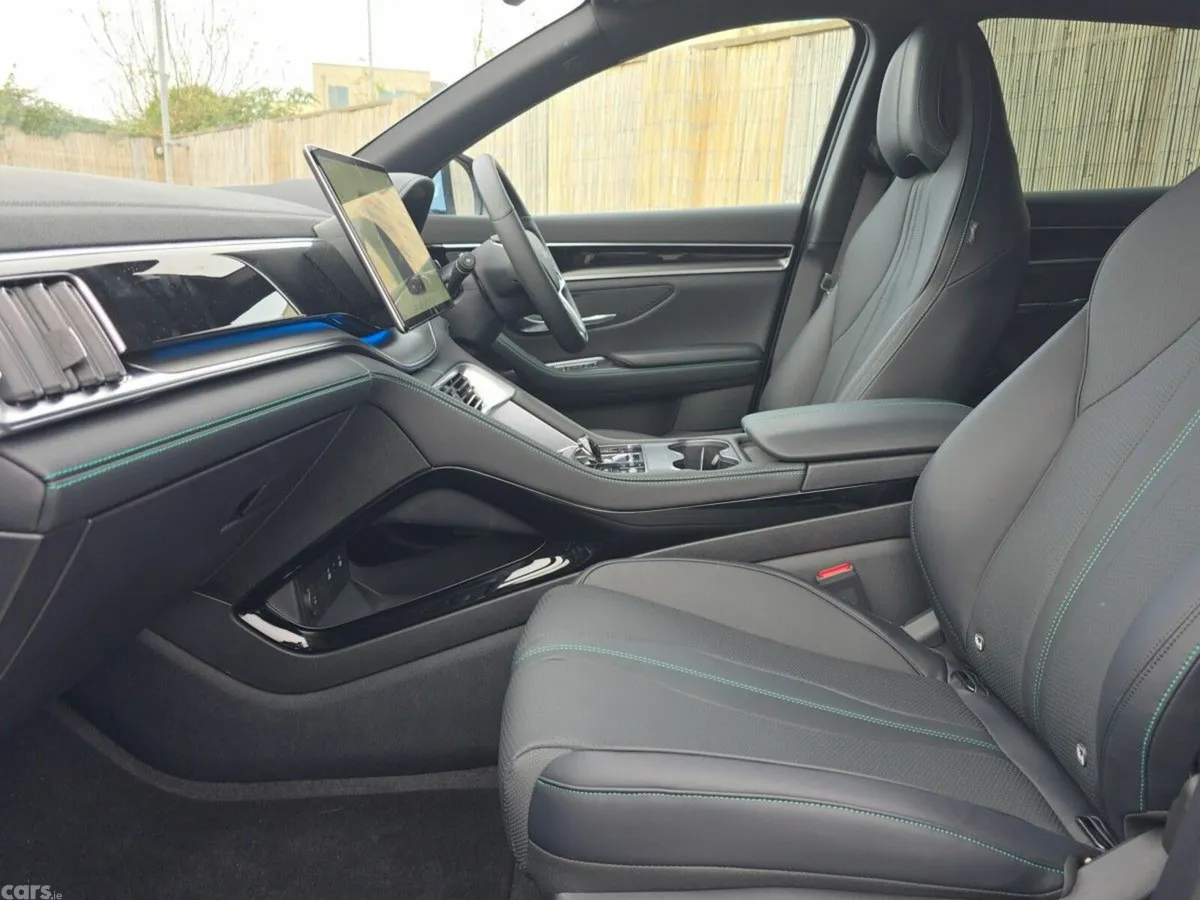 BYD SEAL U Hatchback, Petrol Plug-in Hybrid, 2027, Blue