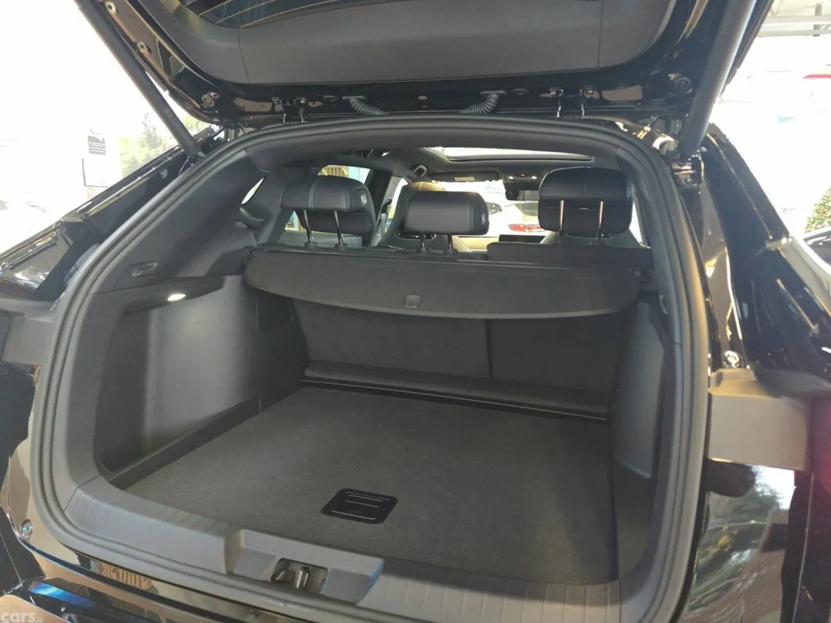 BYD SEAL U SUV, Petrol Plug-in Hybrid, 2027, Black