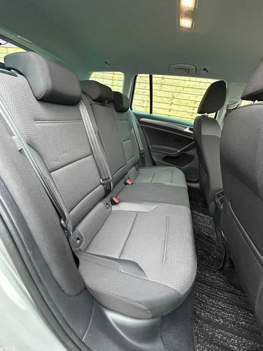 Volkswagen Golf Estate, Diesel, 2020, Silver