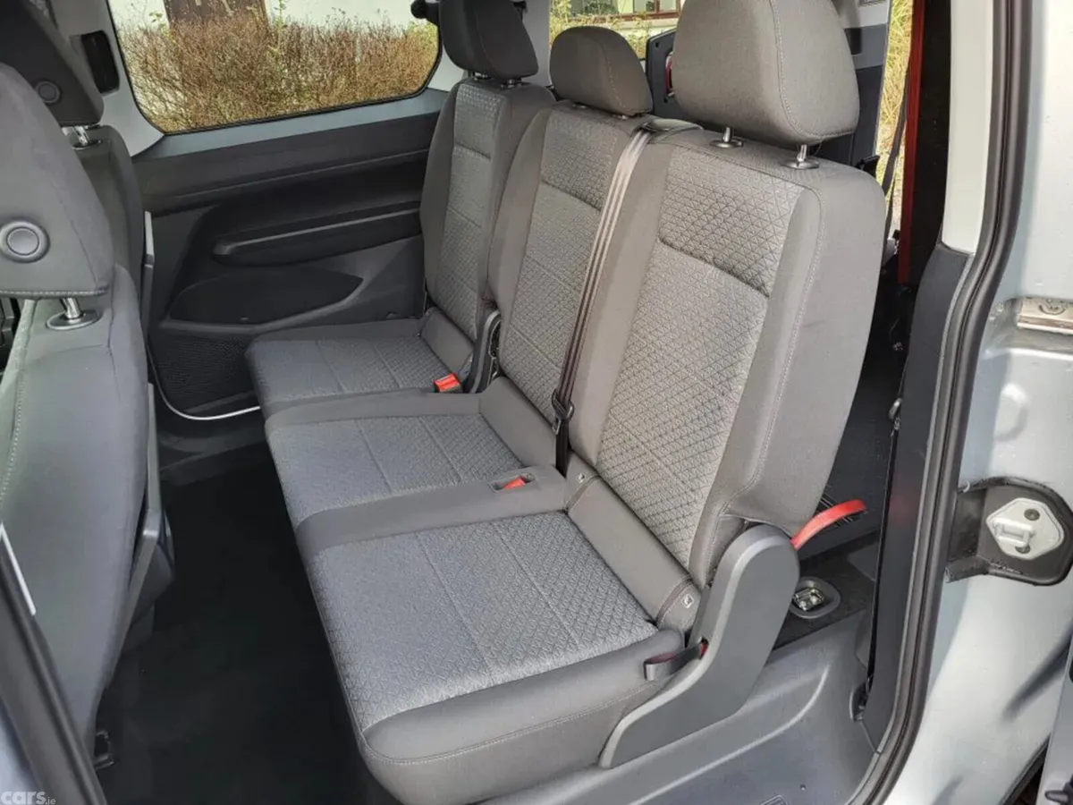 Ford Tourneo Connect MPV, Diesel, 2026, Silver