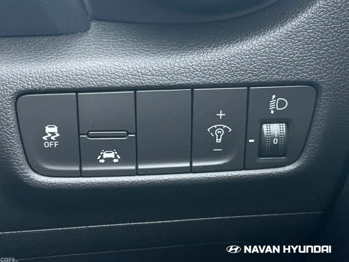 Hyundai KONA MPV, Petrol, 2020, Black