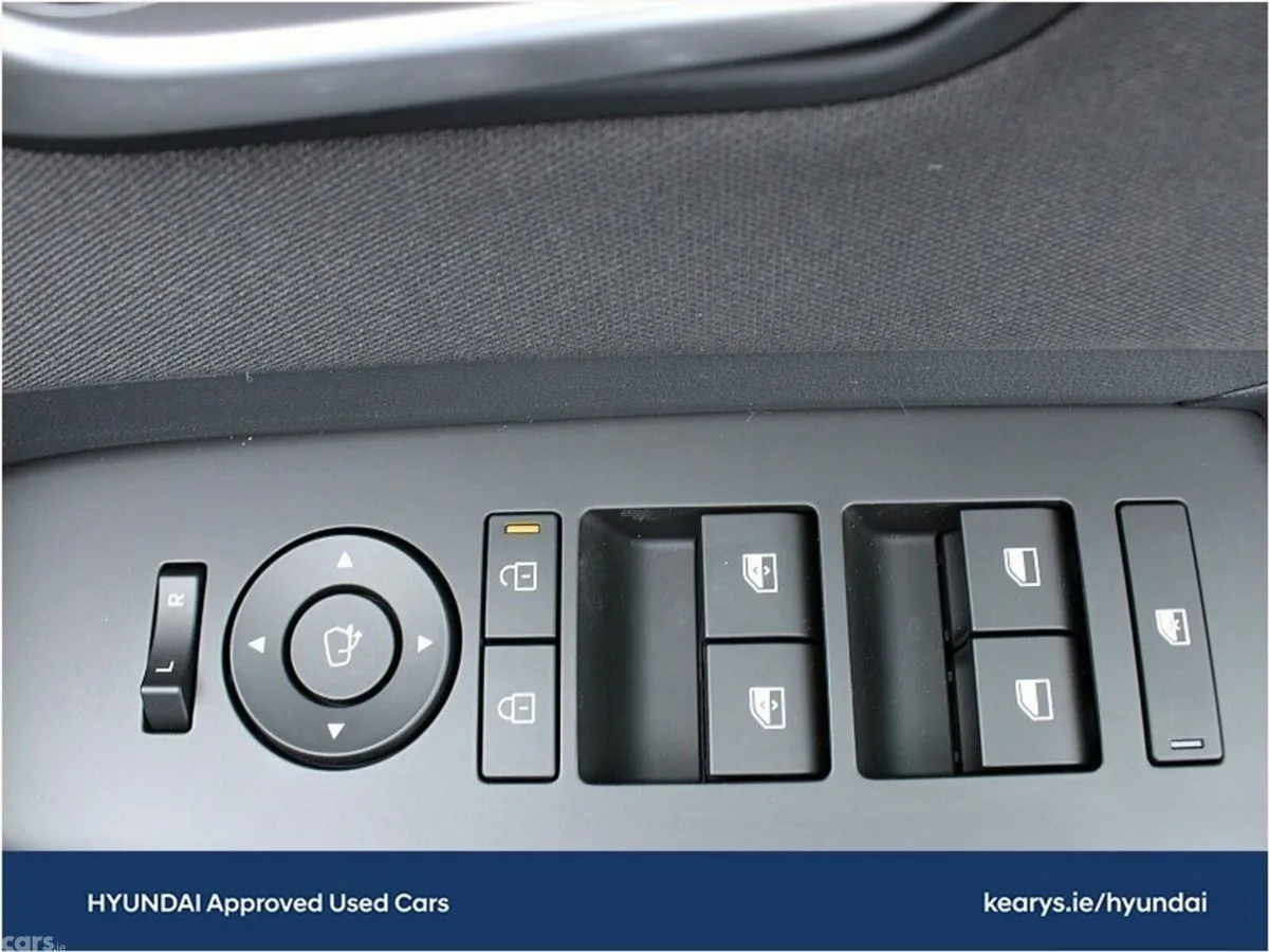 Hyundai KONA SUV, Petrol Hybrid, 2027, Blue