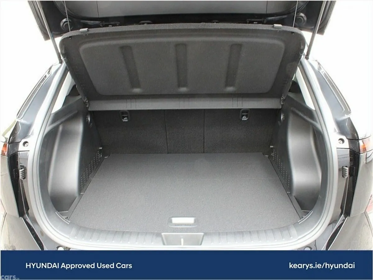Hyundai KONA Hatchback, Petrol, 2027, Black