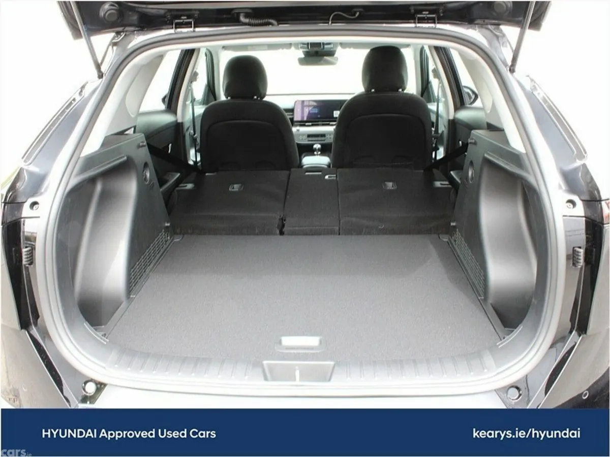 Hyundai KONA Hatchback, Petrol, 2027, Black