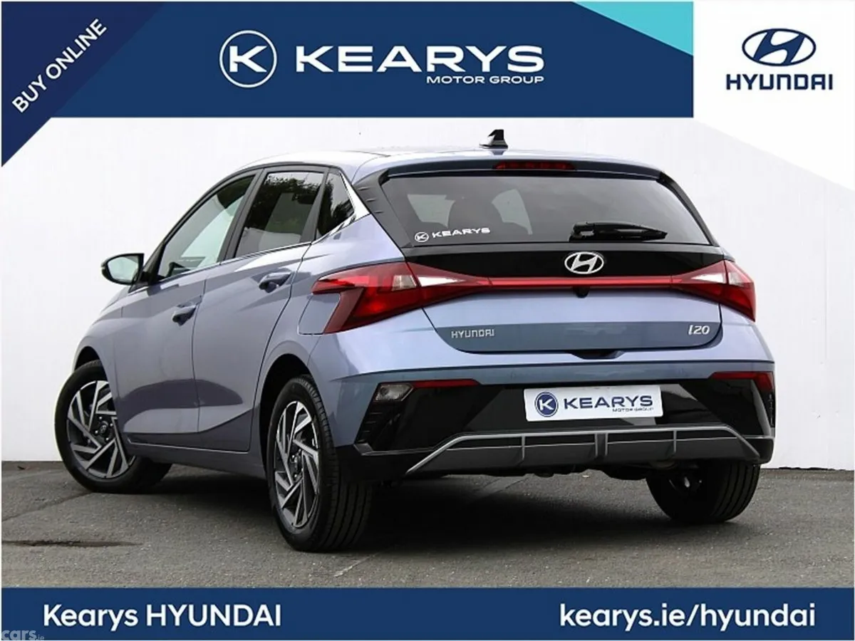 Hyundai i20 Hatchback, Petrol, 2027, Blue