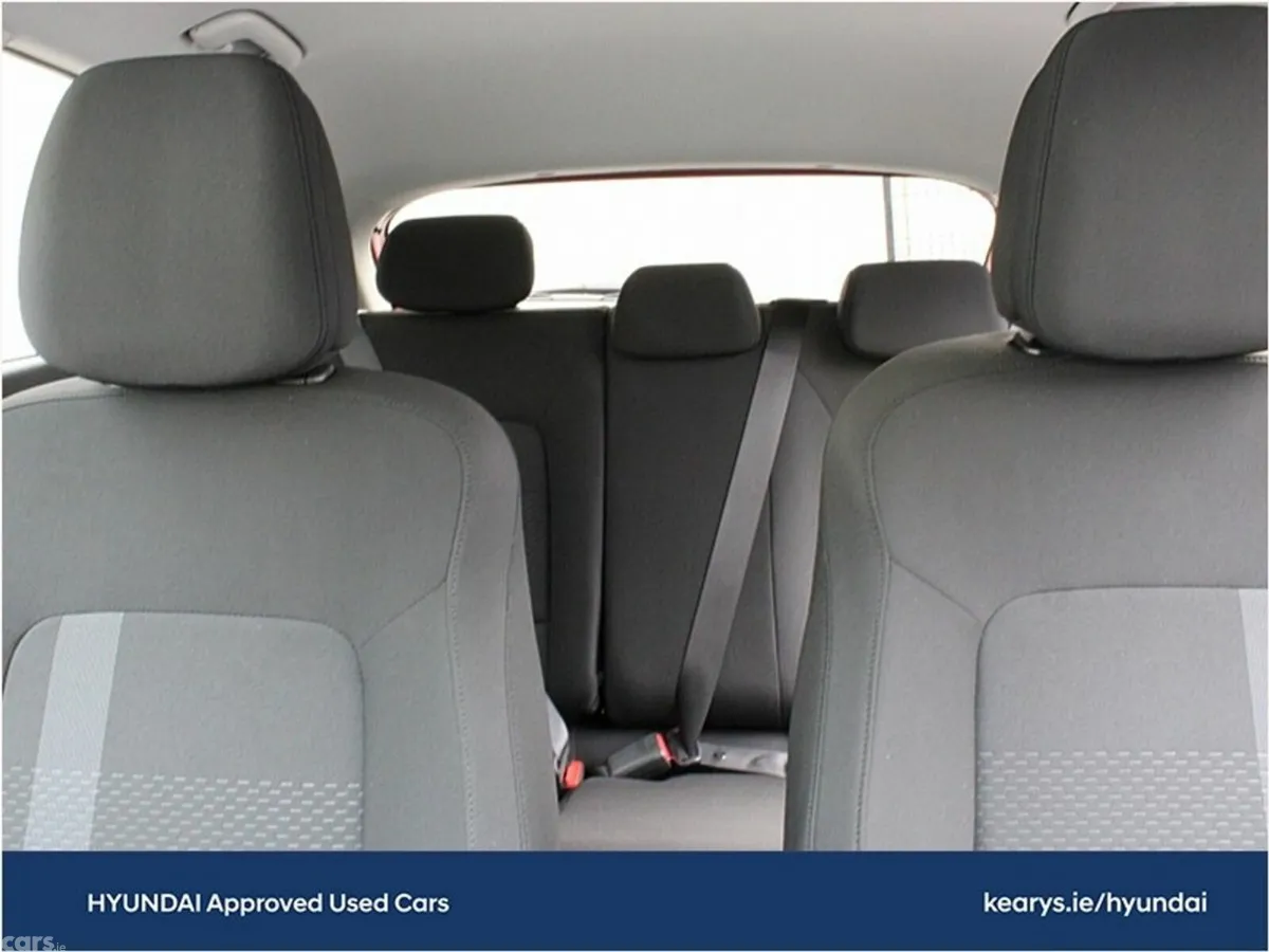 Hyundai i20 Hatchback, Petrol, 2027, Red