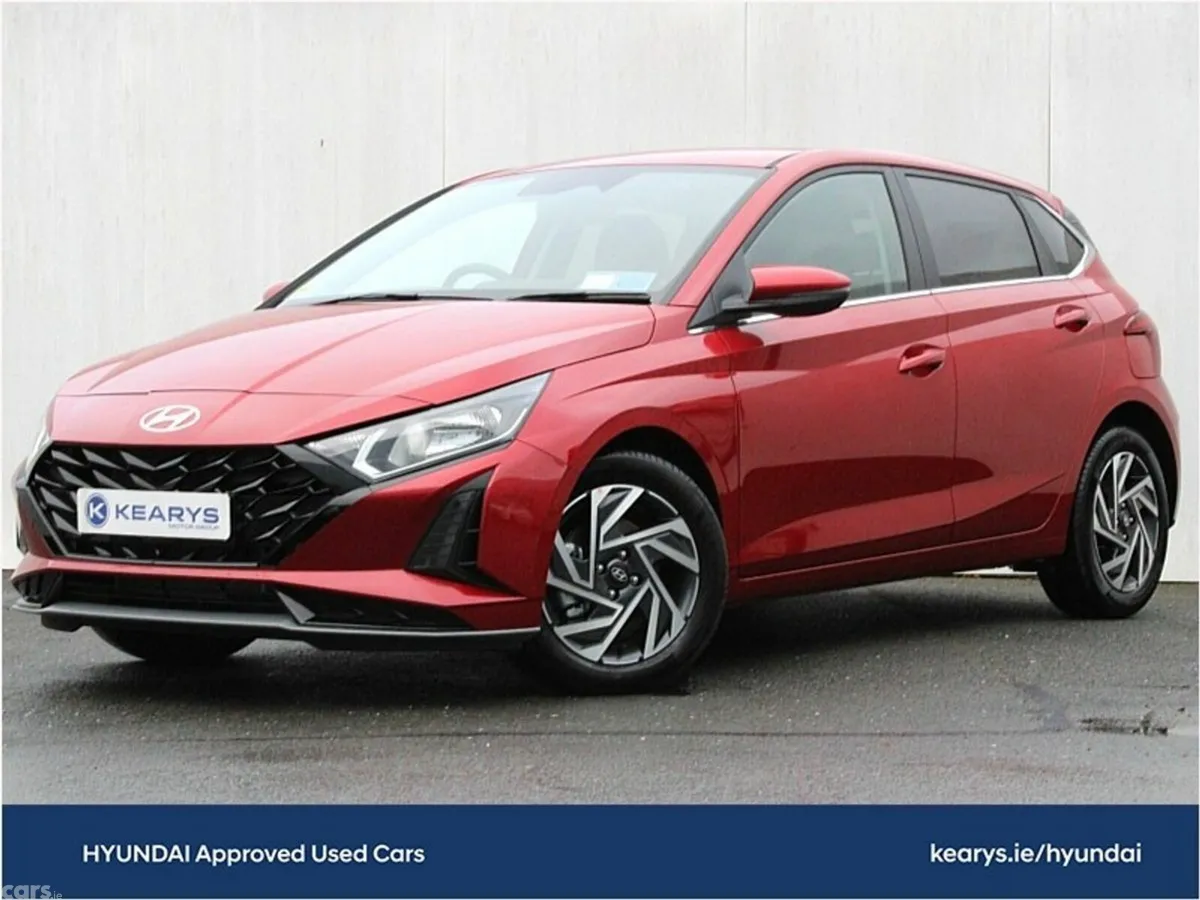 Hyundai i20 Hatchback, Petrol, 2027, Red