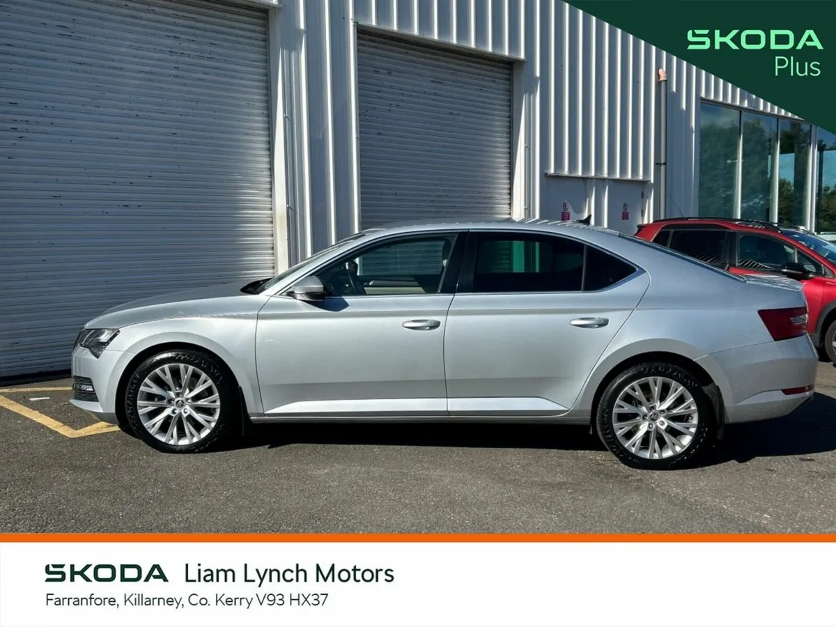 Skoda Superb Saloon, Diesel, 2023, Grey