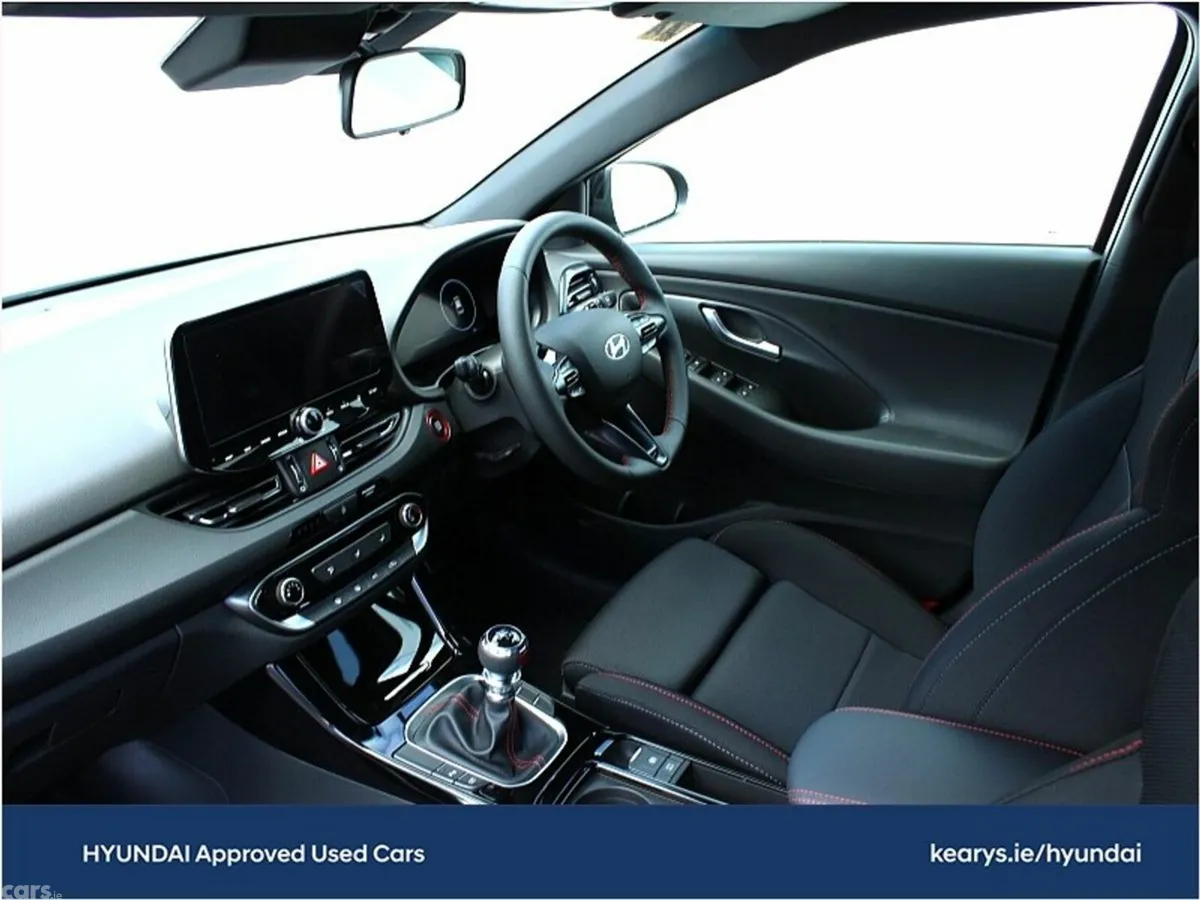 Hyundai i30 Hatchback, Petrol, 2027, Green