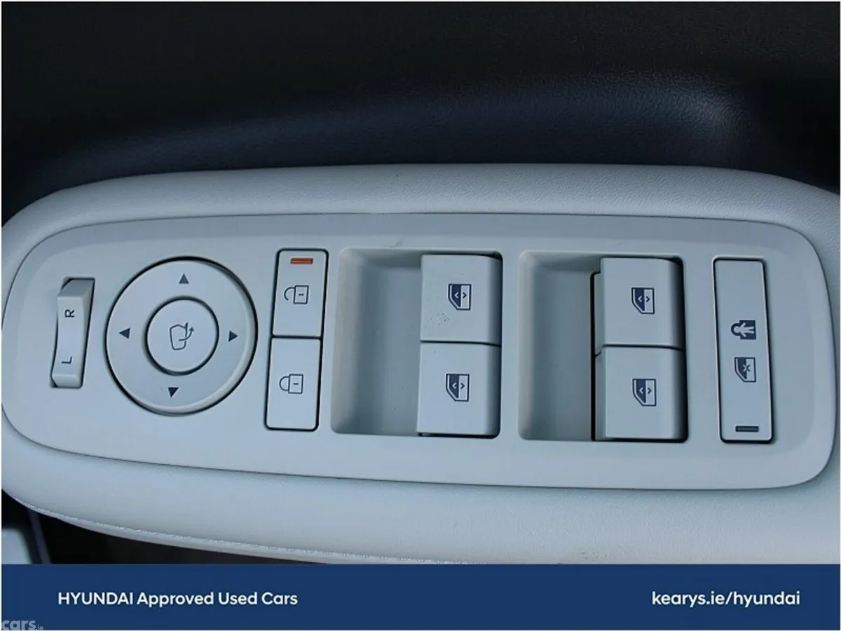 Hyundai Santa Fe SUV, Petrol Hybrid, 2027, Black