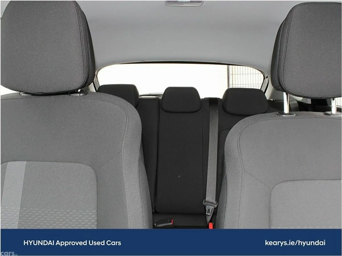 Hyundai i20 MPV, Petrol, 2027, Black