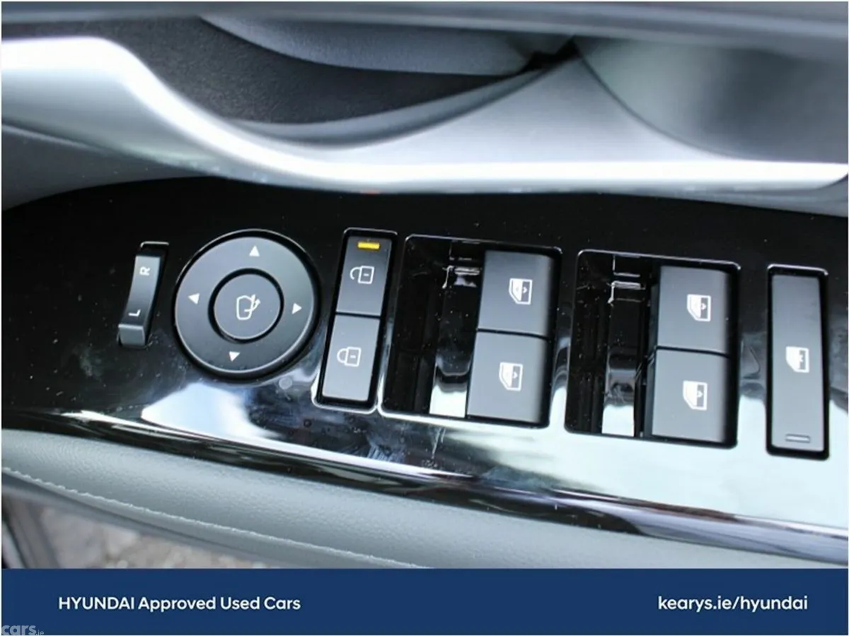Hyundai Tucson SUV, Petrol Plug-in Hybrid, 2027, Black