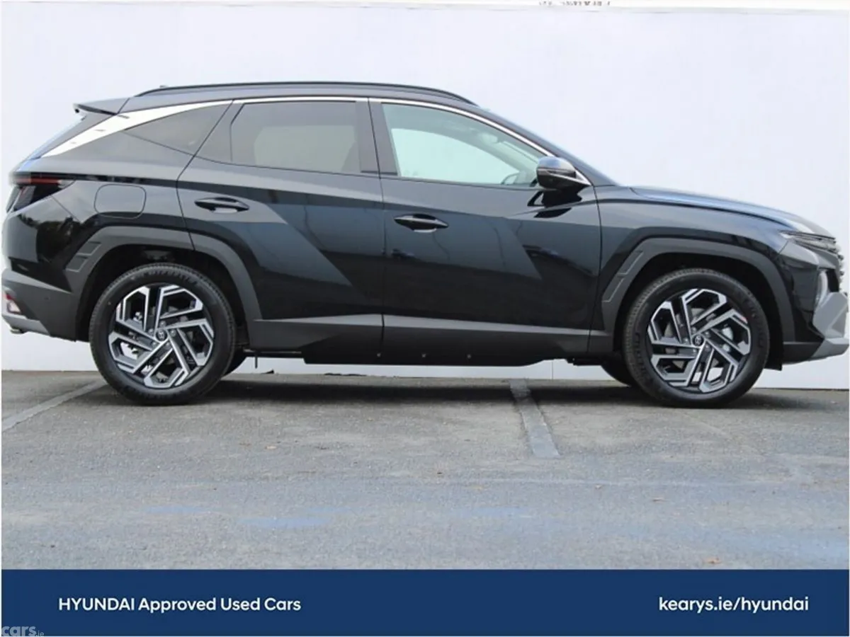 Hyundai Tucson SUV, Petrol Plug-in Hybrid, 2027, Black
