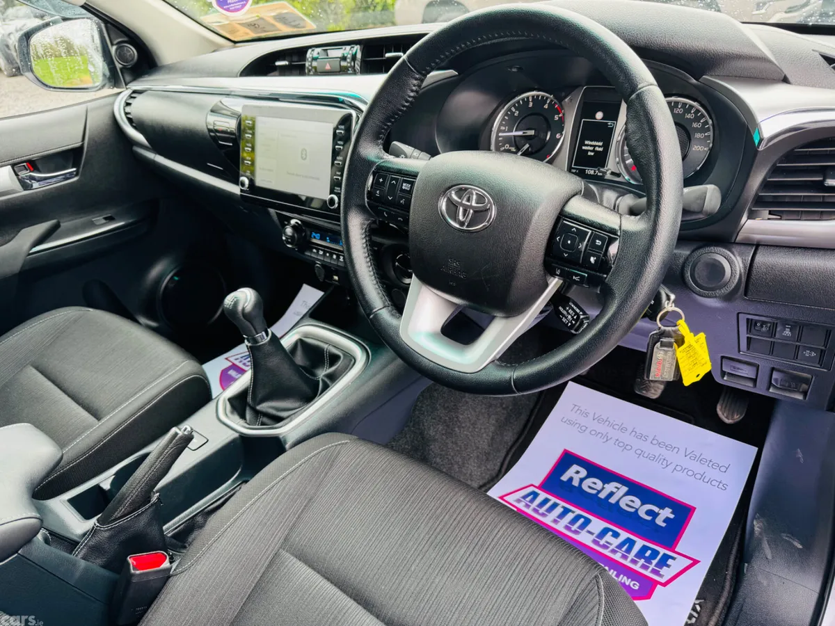 Toyota Hilux Pick Up, Diesel, 2023, White