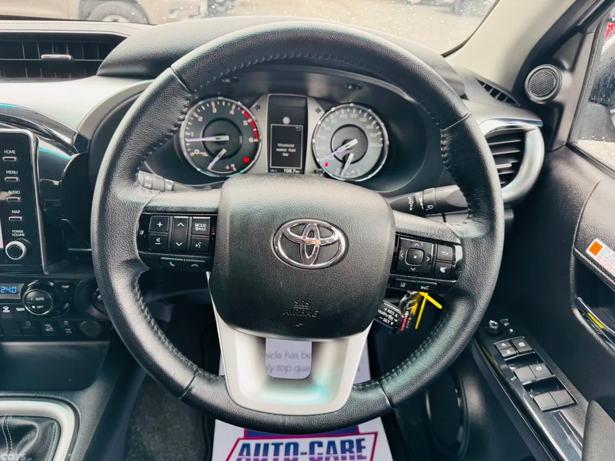 Toyota Hilux Pick Up, Diesel, 2023, White