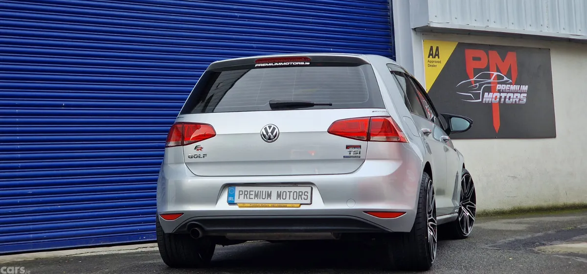 Volkswagen Golf Hatchback, Petrol, 2014, Silver
