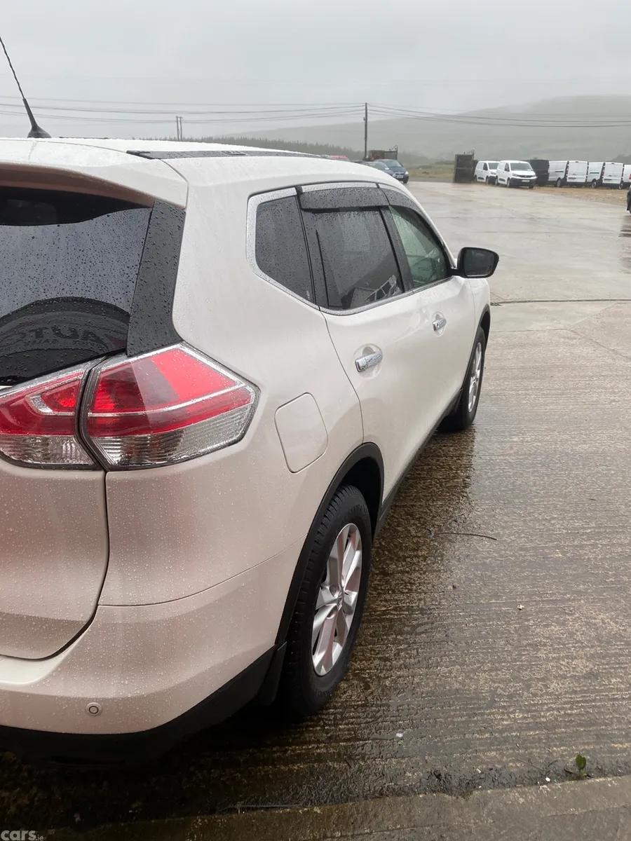 Nissan X-Trail SUV, Diesel, 2015, White