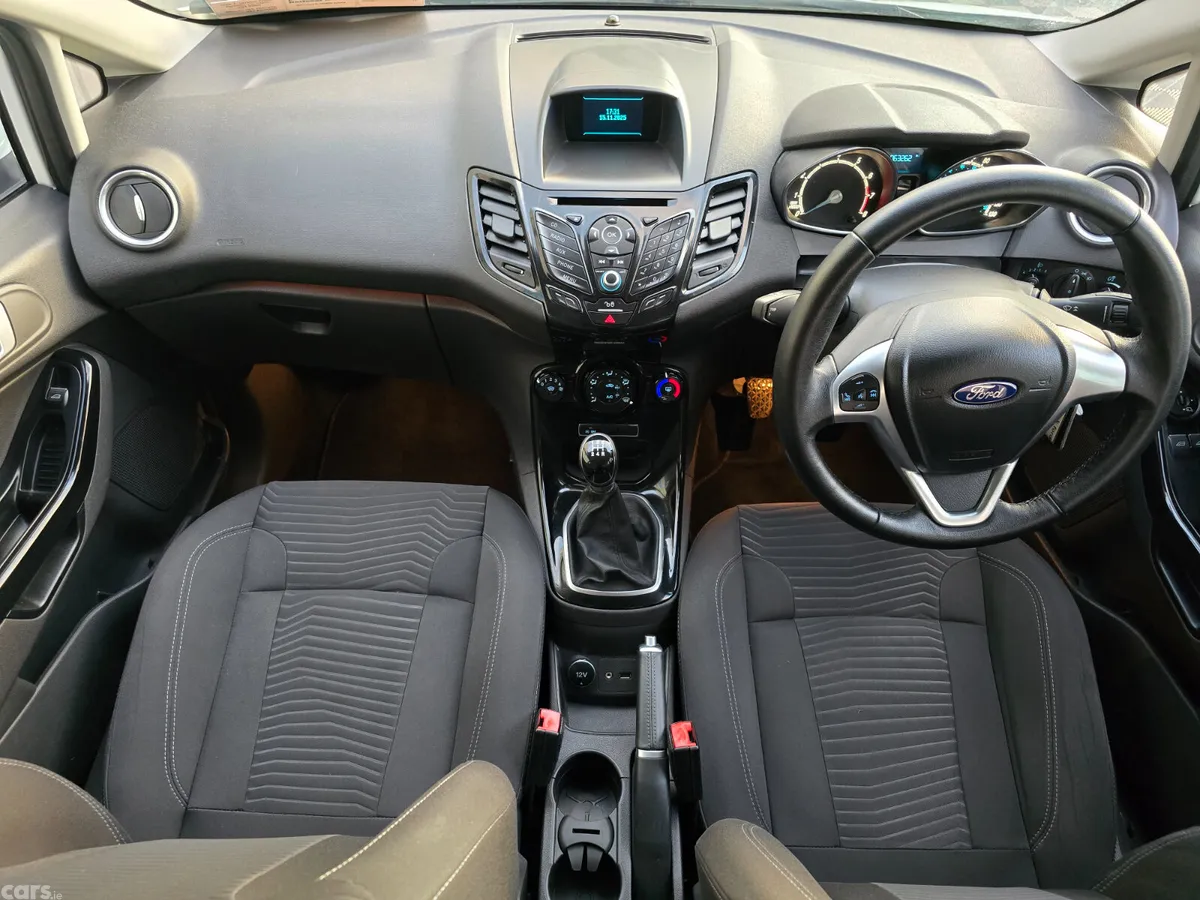 Ford Fiesta Hatchback, Petrol, 2015, White