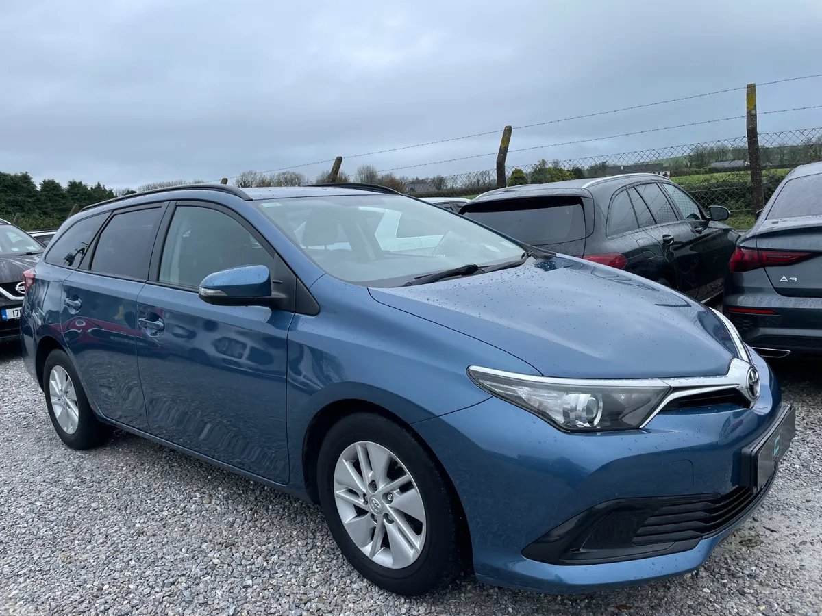 Toyota Auris Estate, Diesel, 2016, Blue