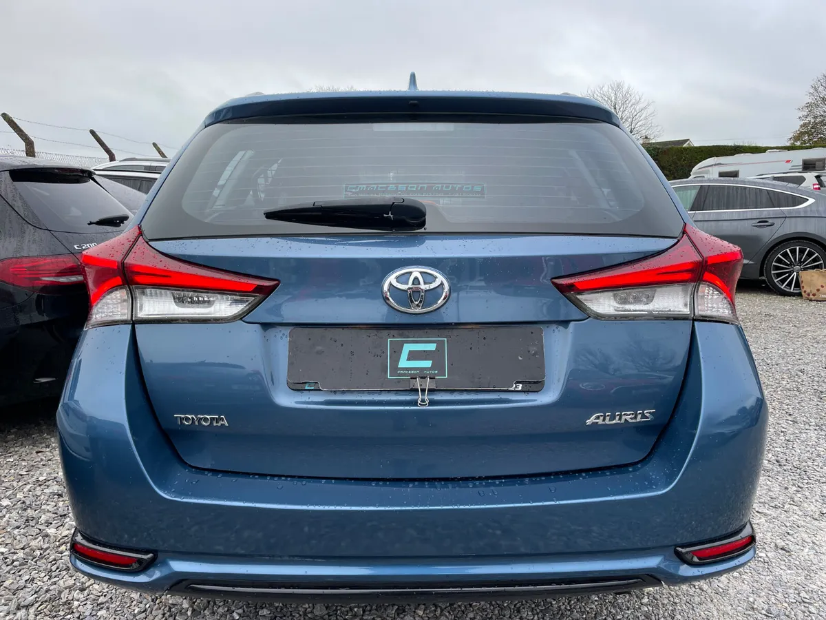 Toyota Auris Estate, Diesel, 2016, Blue