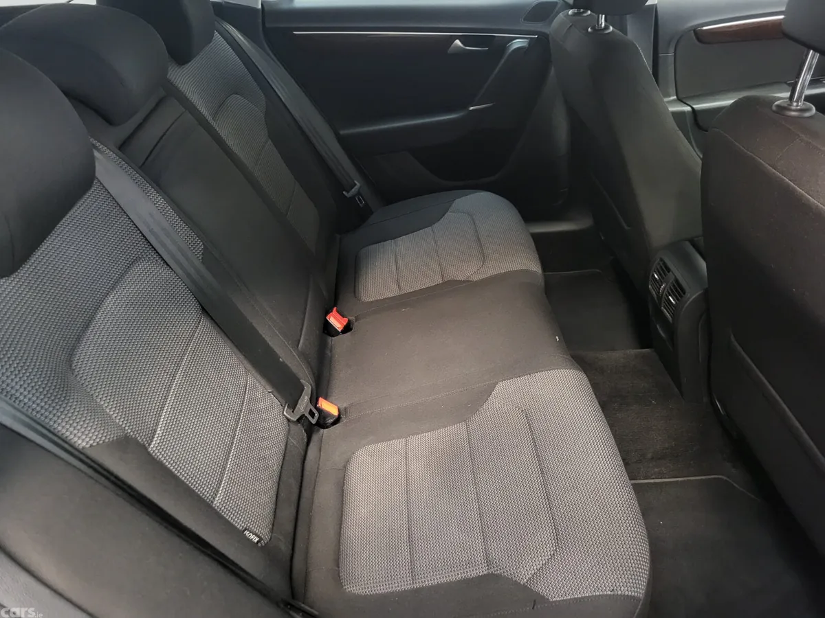 Volkswagen Passat Estate, Diesel, 2014, Silver