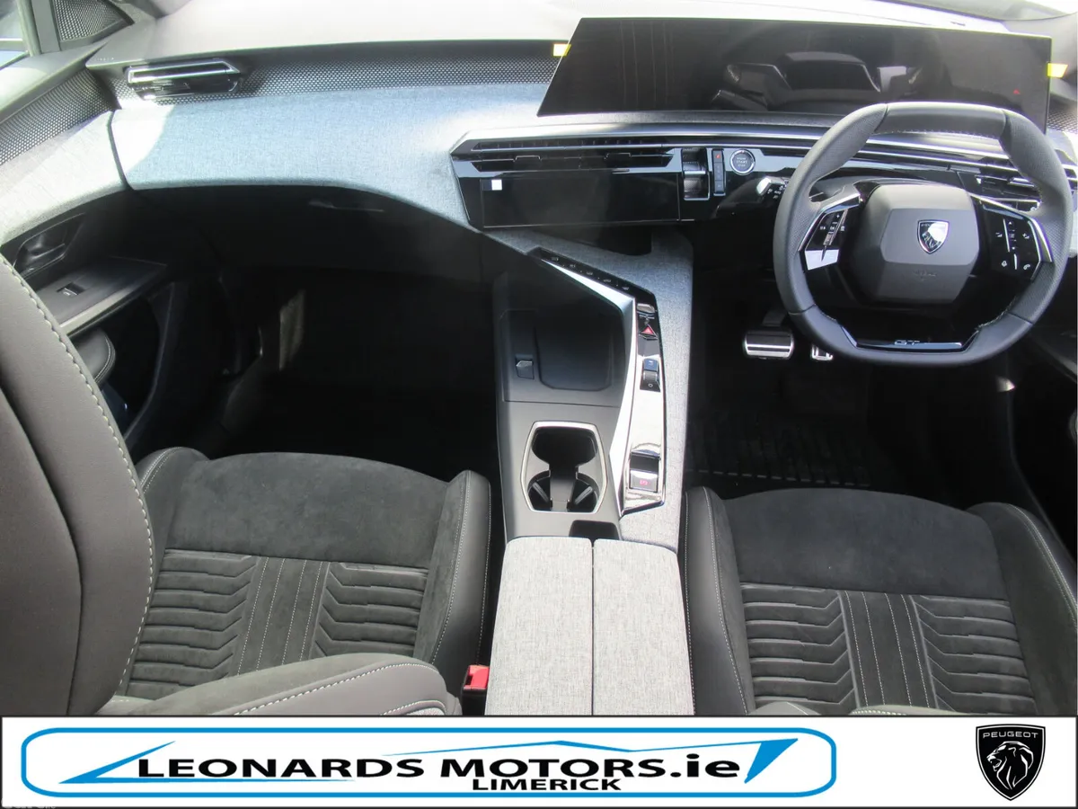 Peugeot 3008 SUV, Electric, 2026, Grey