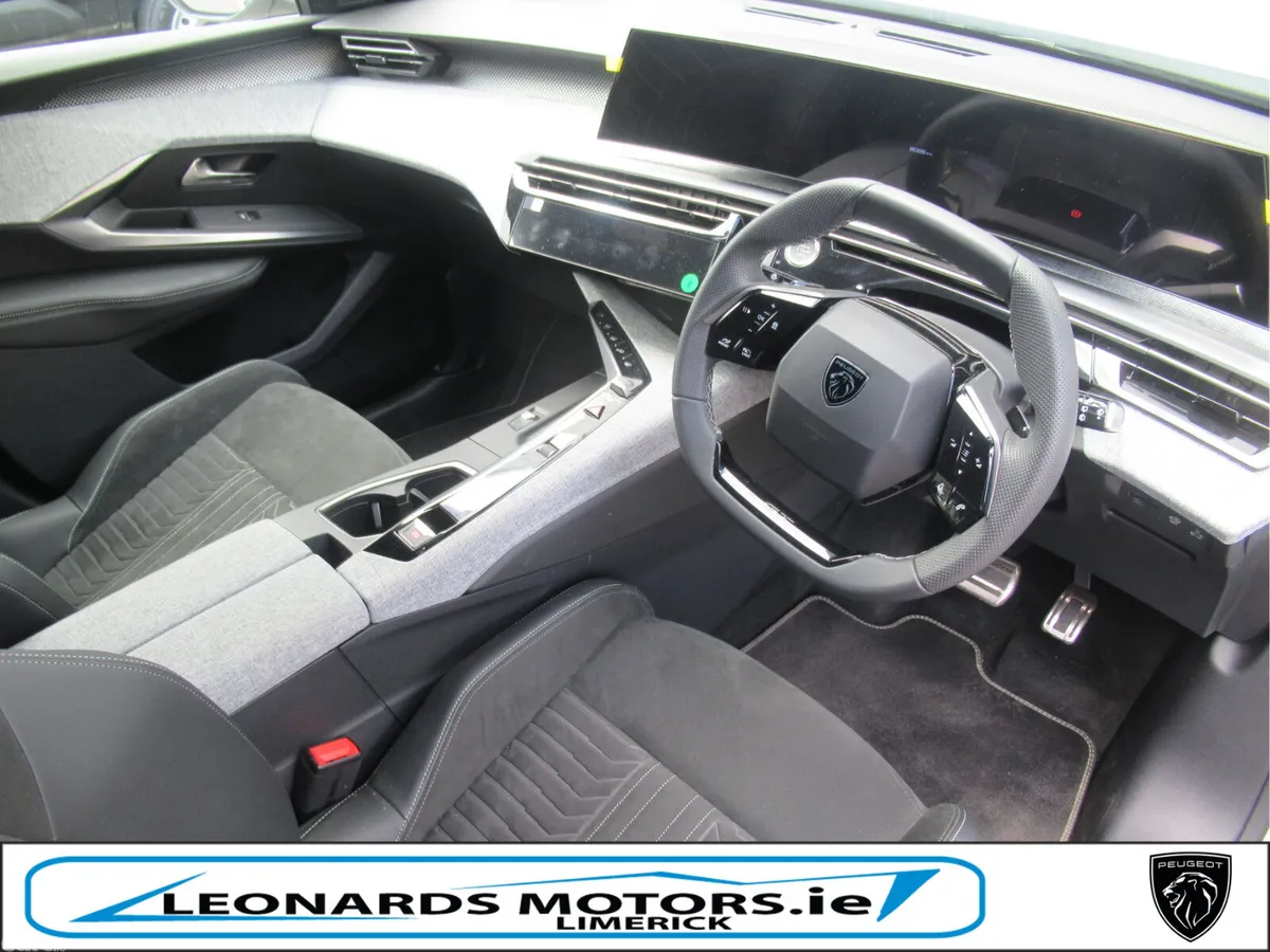 Peugeot 5008 SUV, Petrol Hybrid, 2026, Grey