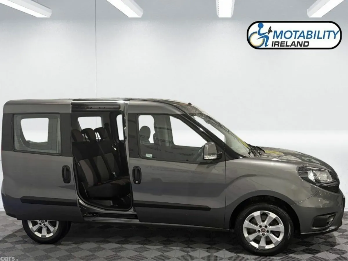 Fiat Doblo MPV, Petrol, 2020, Grey