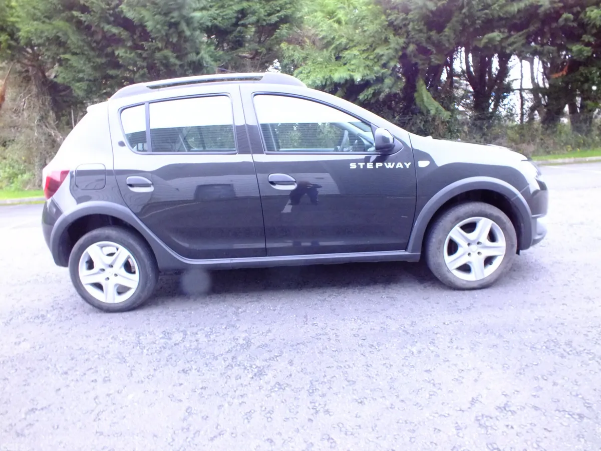 Dacia Sandero Stepway Hatchback, Diesel, 2016, Black