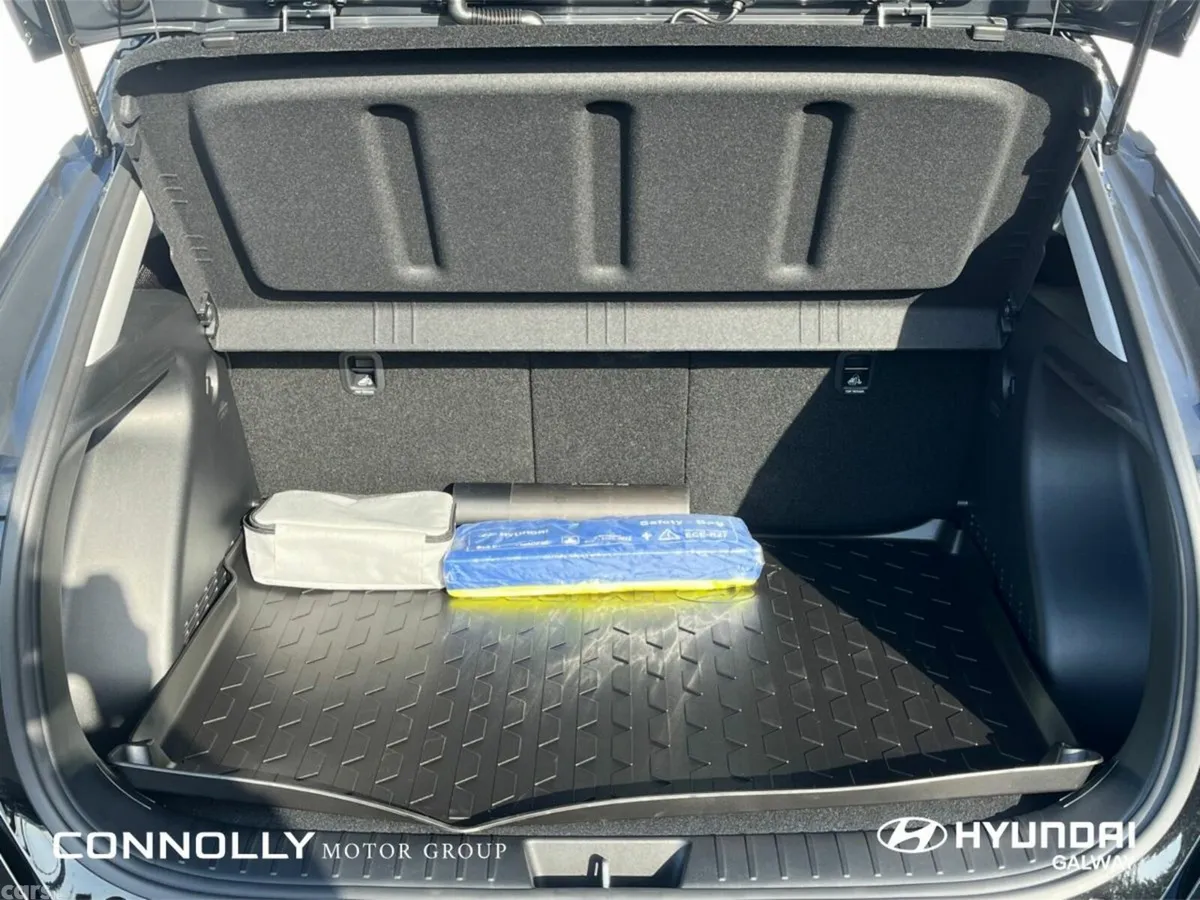 Hyundai KONA SUV, Petrol Hybrid, 2026, Black
