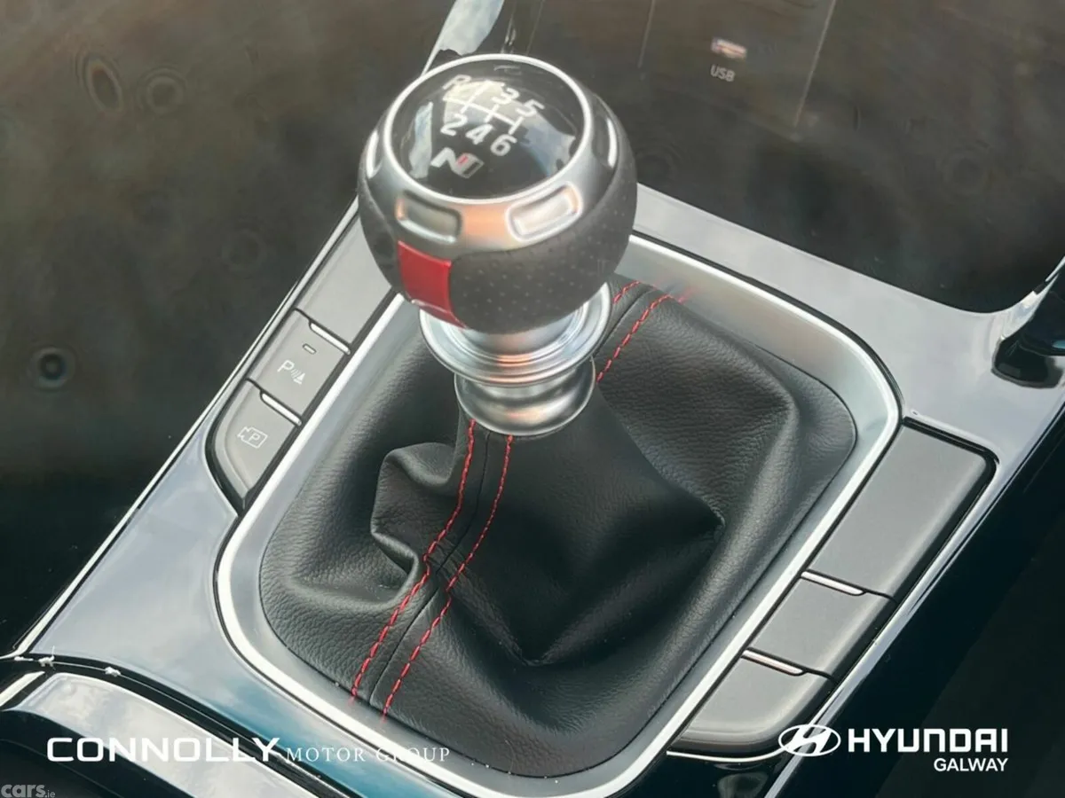 Hyundai i30 Hatchback, Petrol, 2026, Red