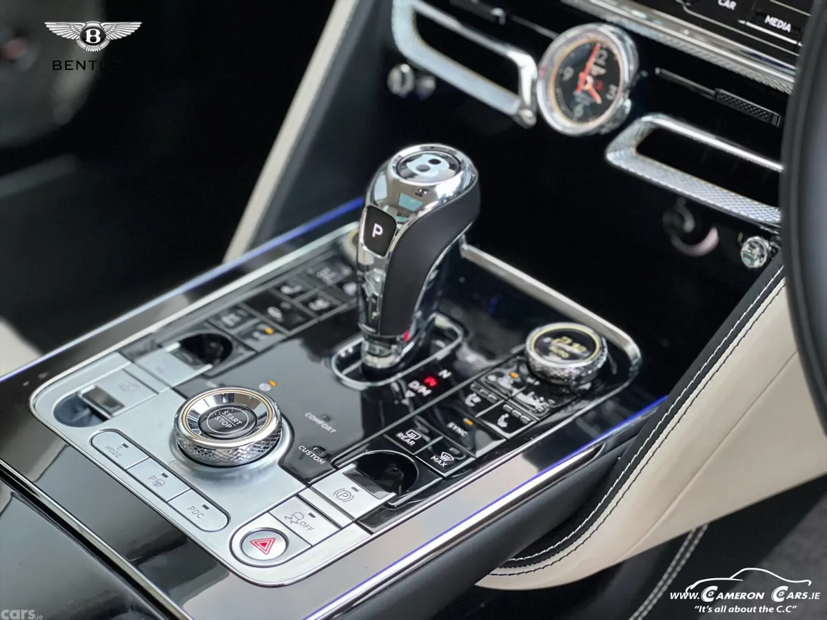 Bentley Flying Spur Saloon, Petrol Hybrid, 2023, Black