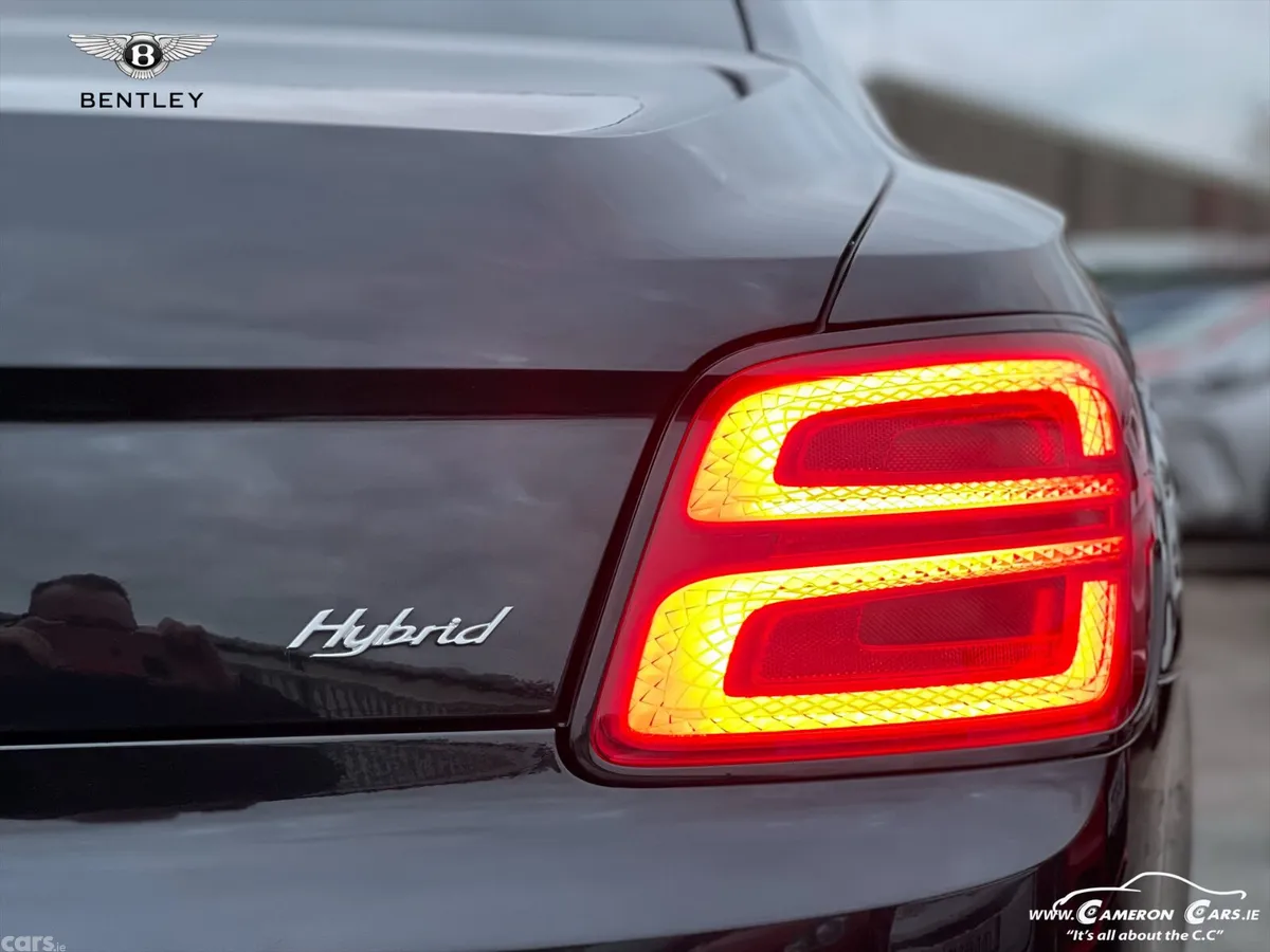 Bentley Flying Spur Saloon, Petrol Hybrid, 2023, Black