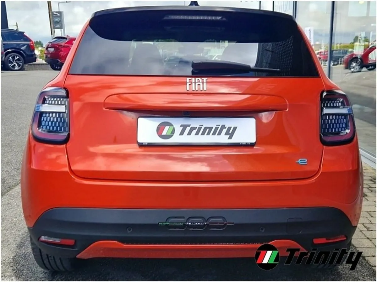 Fiat 600 SUV, Electric, 2026, Orange