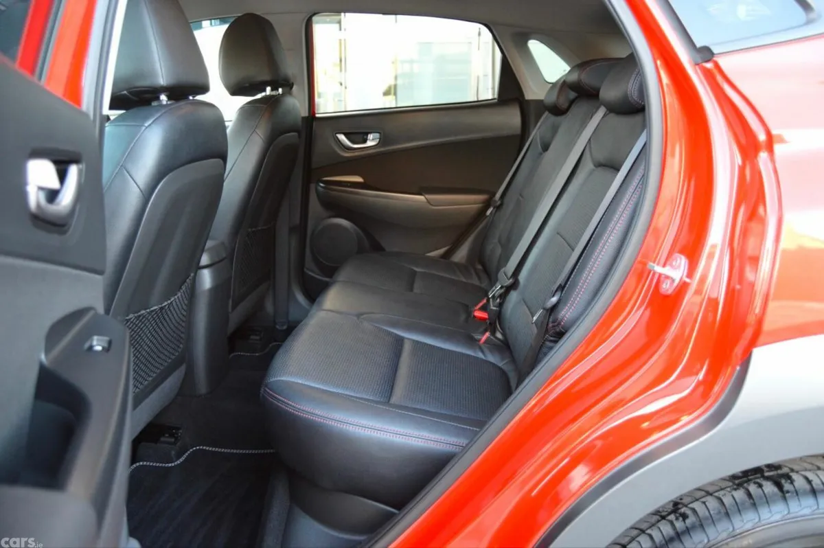 Hyundai KONA MPV, Petrol, 2021, Red