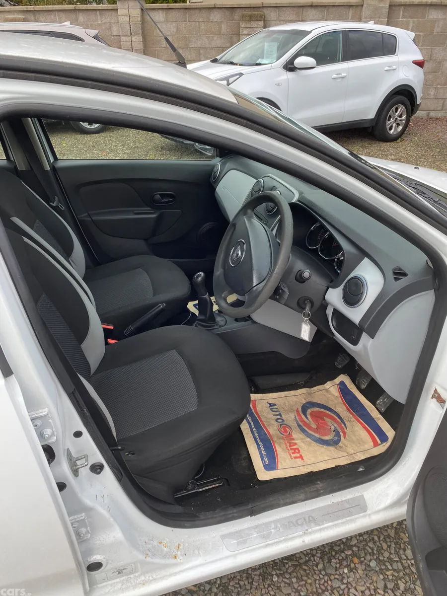 Dacia Sandero Hatchback, Diesel, 2014, White