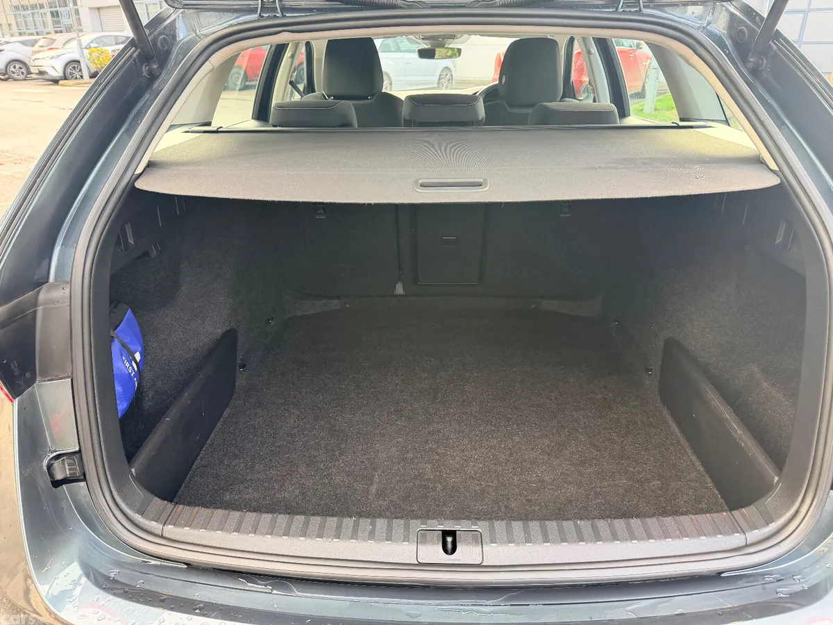 Skoda Octavia Estate, Diesel, 2021, Grey
